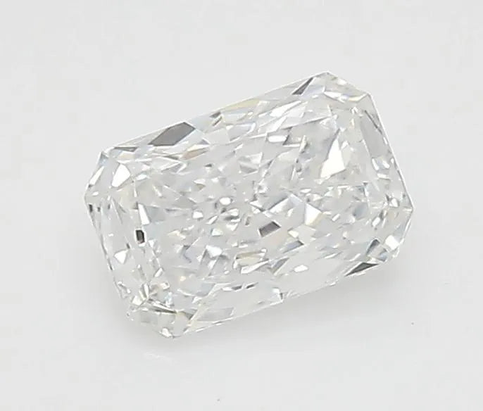 0.33ct Radiant Lab Grown Diamond (Colour E, Clarity VVS1, IGI)